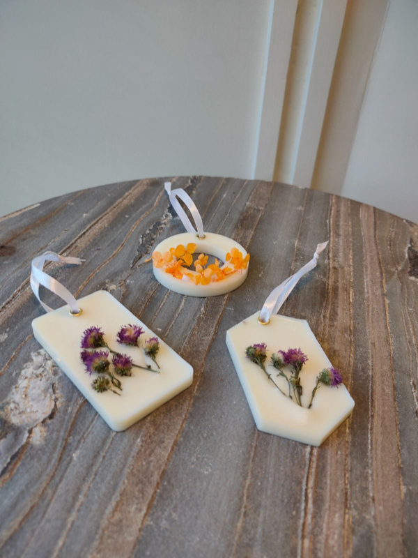 packof 2 Wax Sachets /room Freshner/lavender fregrance